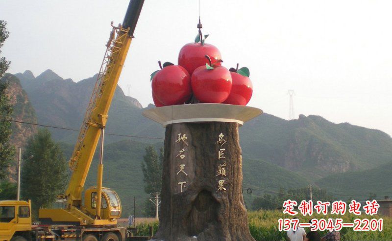 威海不锈钢苹果雕塑艺术与科技的结合
