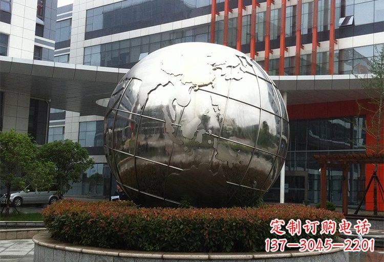 威海不锈钢地球雕塑传递环保意识