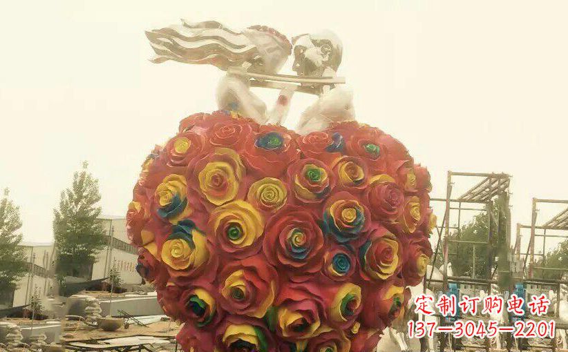 威海浪漫之美——不锈钢情侣结婚雕塑