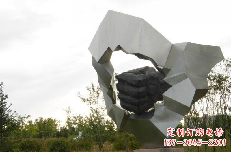 威海不锈钢拳头雕塑雕刻象征勇气和力量