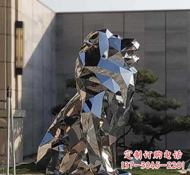 威海不锈钢狮子雕塑象征力量与美丽