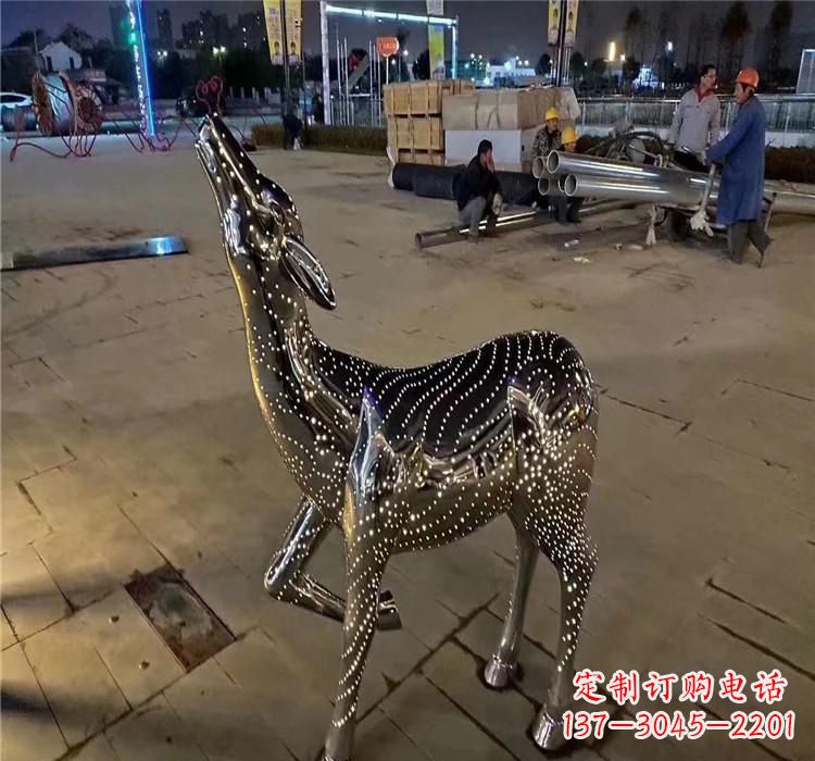 威海时尚优雅的不锈钢小鹿雕塑