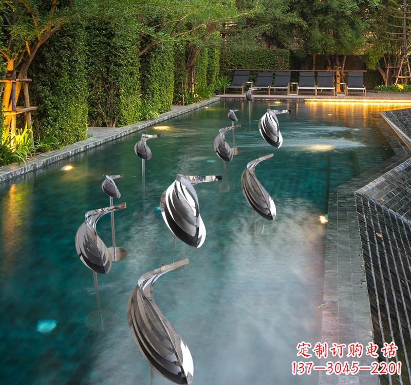 威海不锈钢动物雕塑——美丽的水景装置