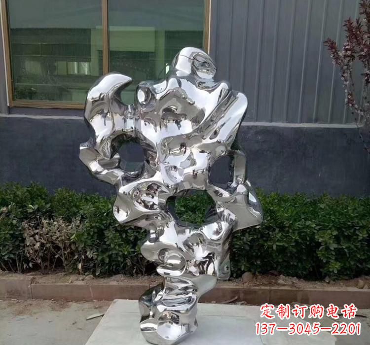 威海精美太湖石雕塑,给环境带来灿烂光彩