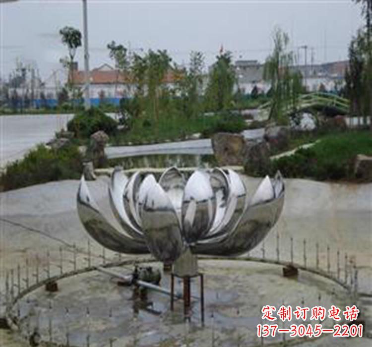 威海不锈钢荷花雕塑营造美丽水景