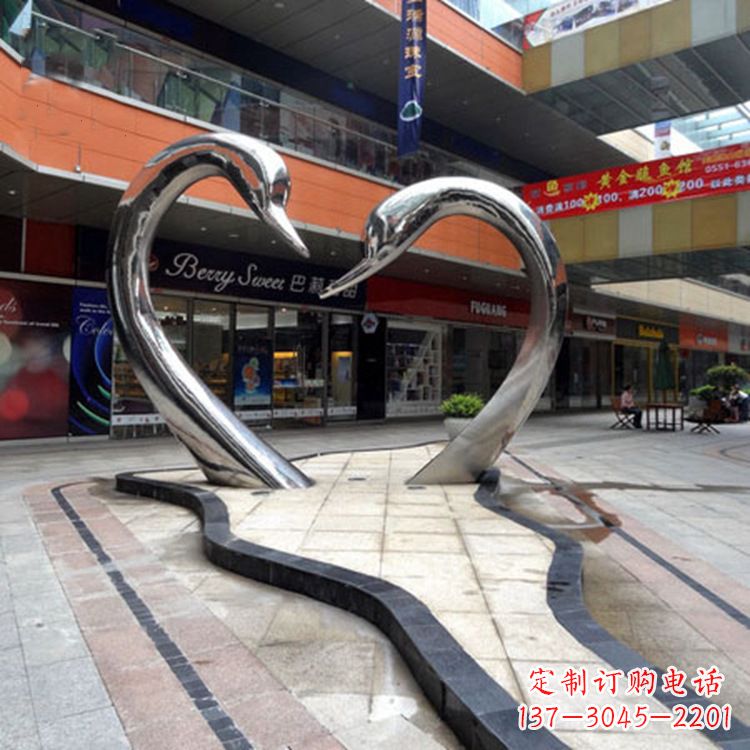 威海不锈钢天鹅爱情雕塑把浪漫永恒的爱情永久凝固