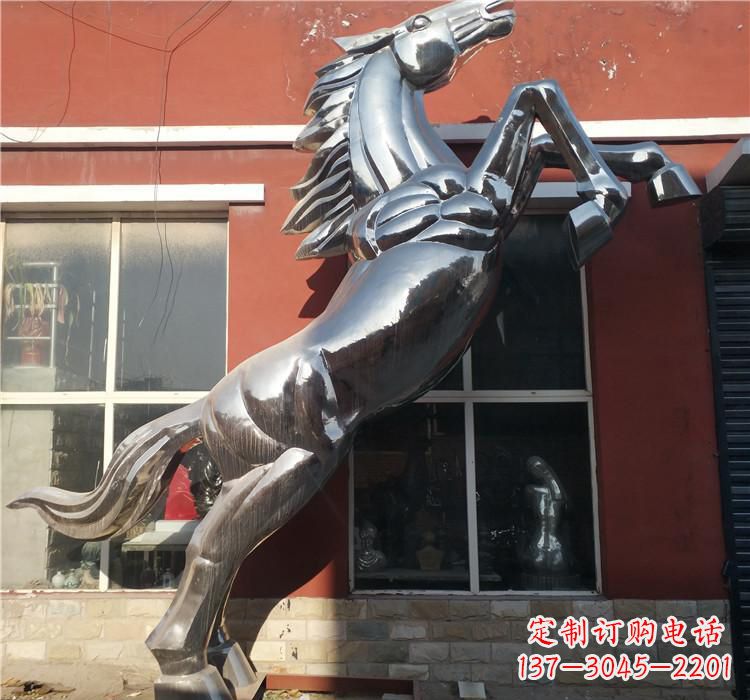 威海不锈钢跳跃马雕塑