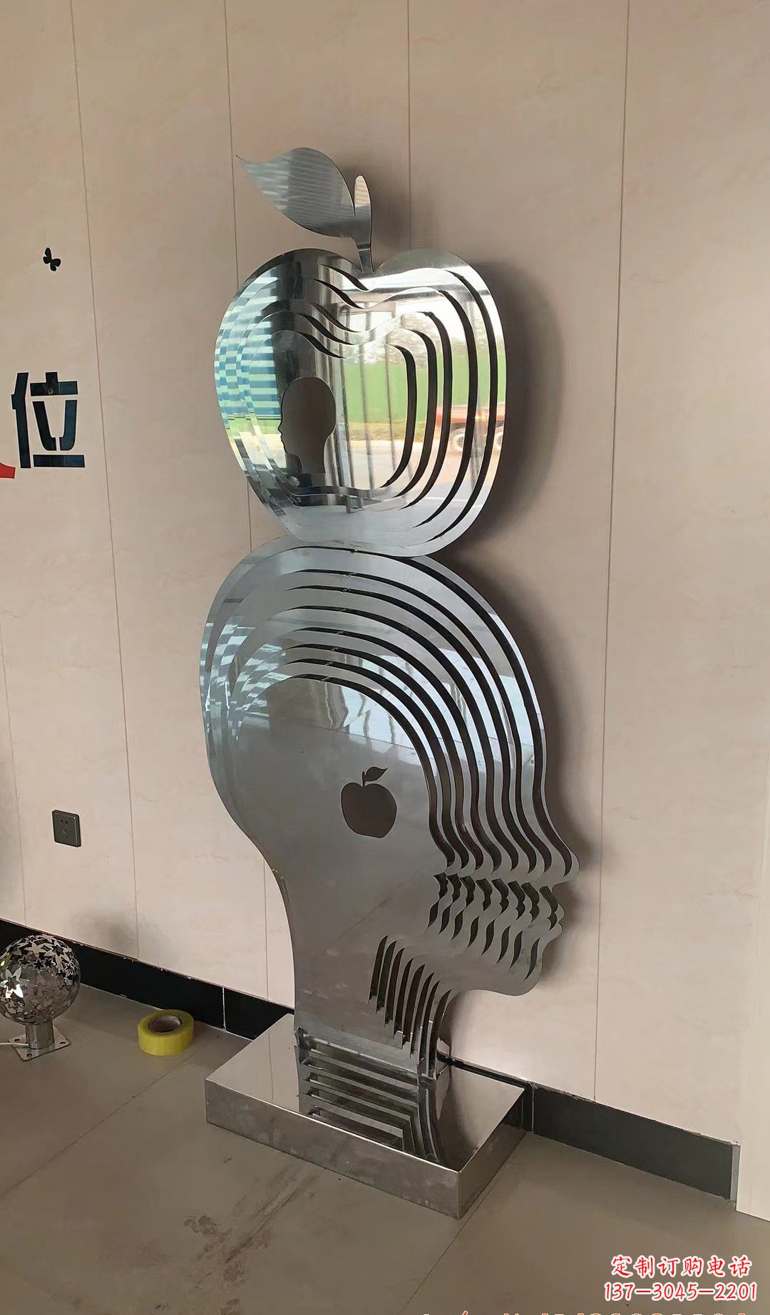 威海精美不锈钢苹果雕塑