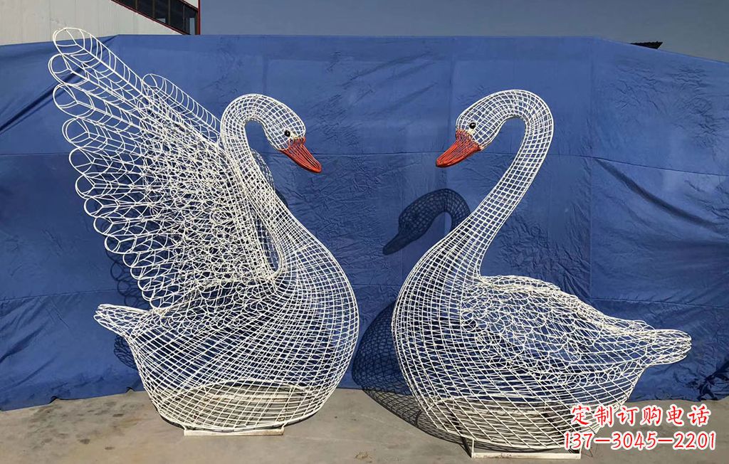 威海不锈钢网格天鹅雕塑公园园林的精美装饰