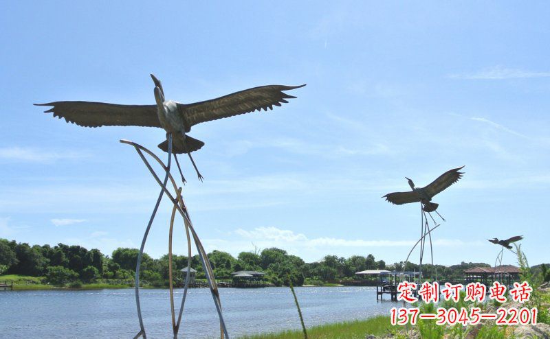 威海不锈钢仙鹤雕塑象征着自由之美