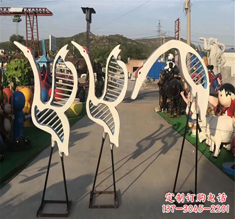 威海精美不锈钢仙鹤雕塑