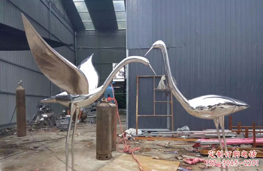 威海不锈钢仙鹤雕塑传承中国文化
