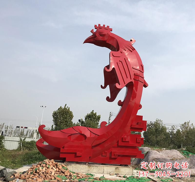 威海凤凰展翅飞翔——不锈钢现代广场的雕塑之美
