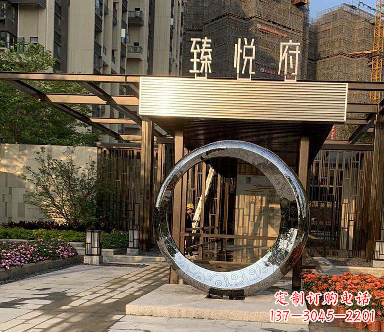 威海不锈钢小区圆环雕塑赋予小区景观更多美感