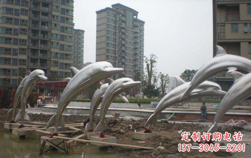 威海海豚雕塑——欣赏不锈钢小区的精美绝伦