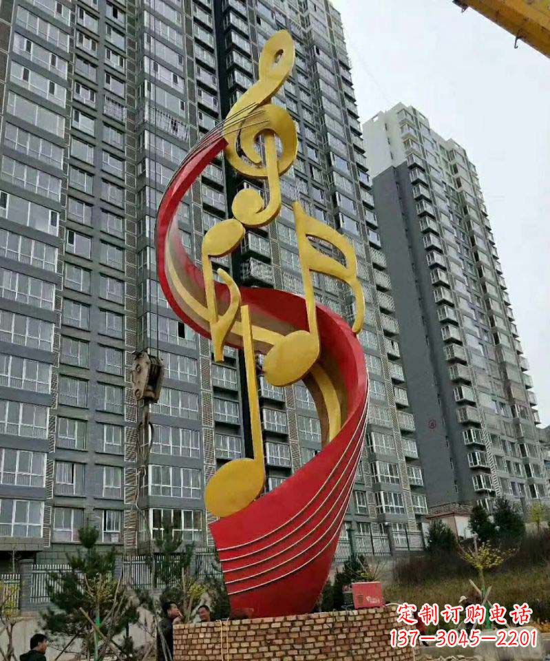 威海不锈钢小区音符雕塑传递音乐的魅力