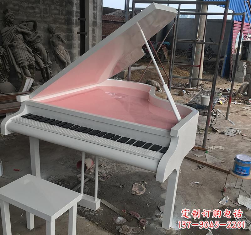 威海不锈钢校园钢琴雕塑发出音乐的艺术