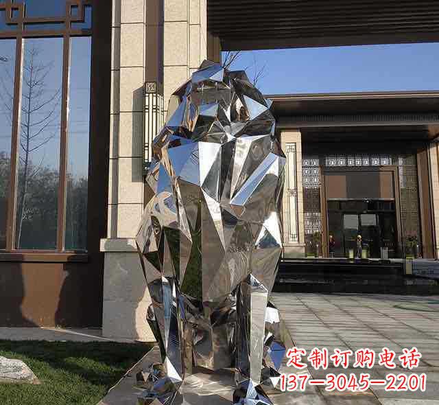 威海不锈钢狮子雕塑给园林带来神秘与力量