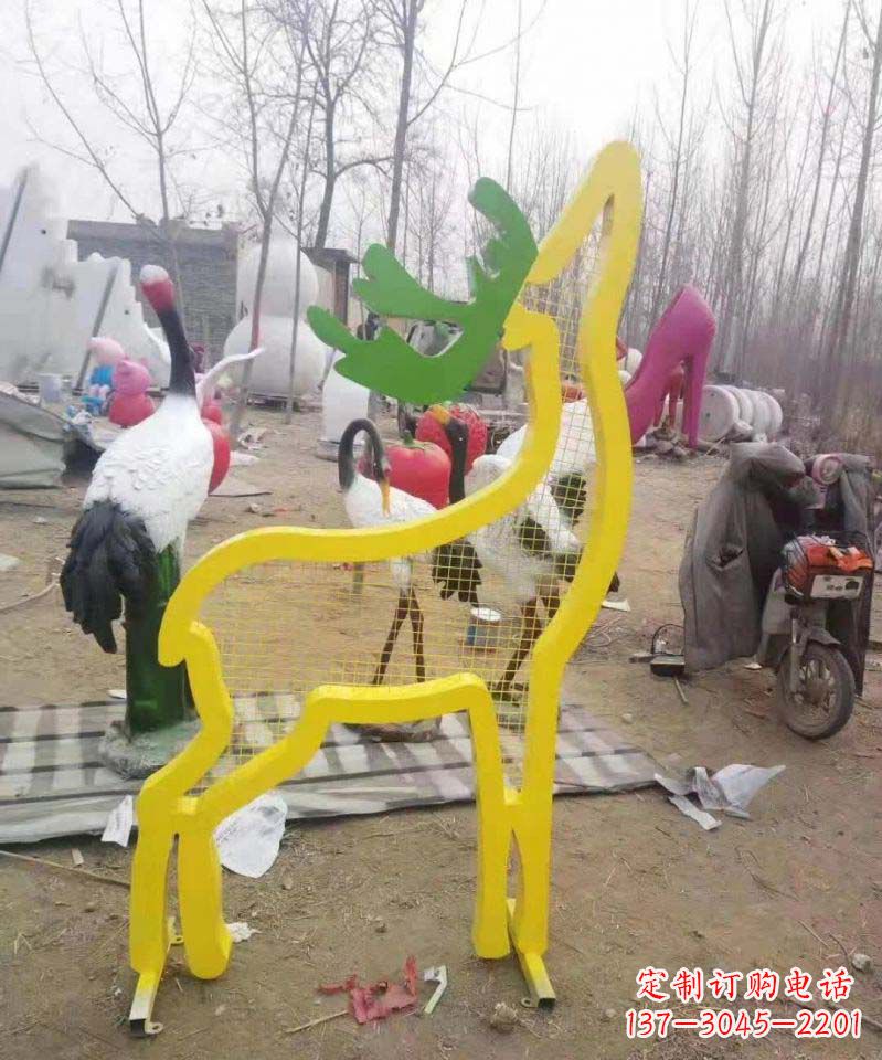 威海不锈钢园林造型景观小鹿雕塑