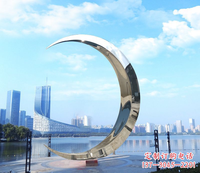 威海不锈钢月亮雕塑象征着美丽的月亮