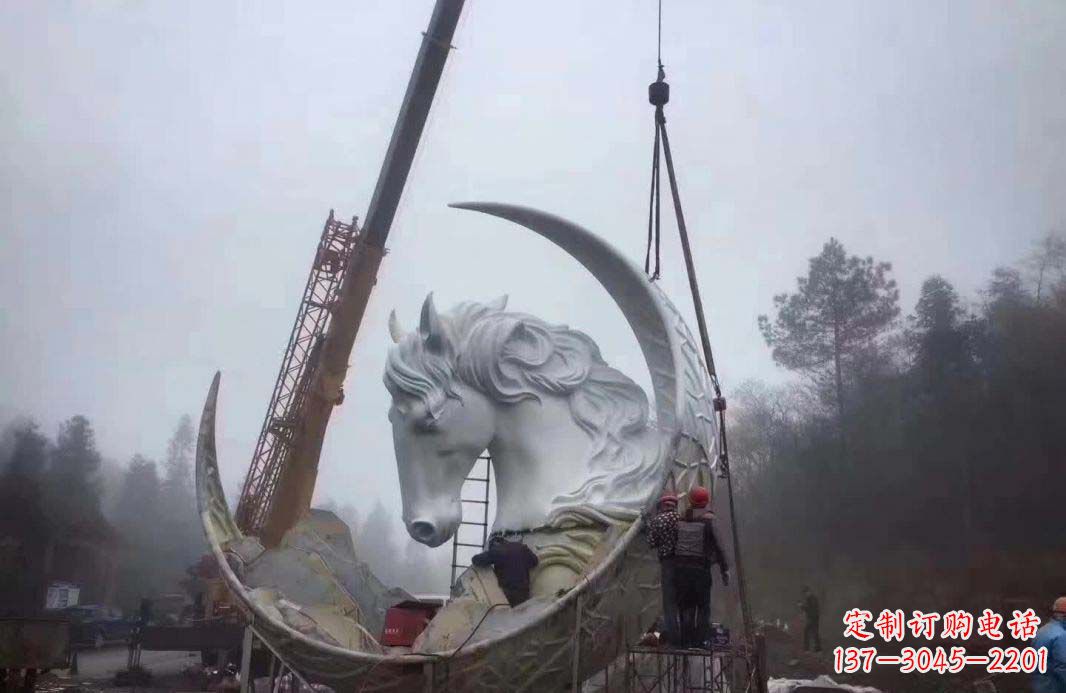 威海不锈钢月亮雕塑