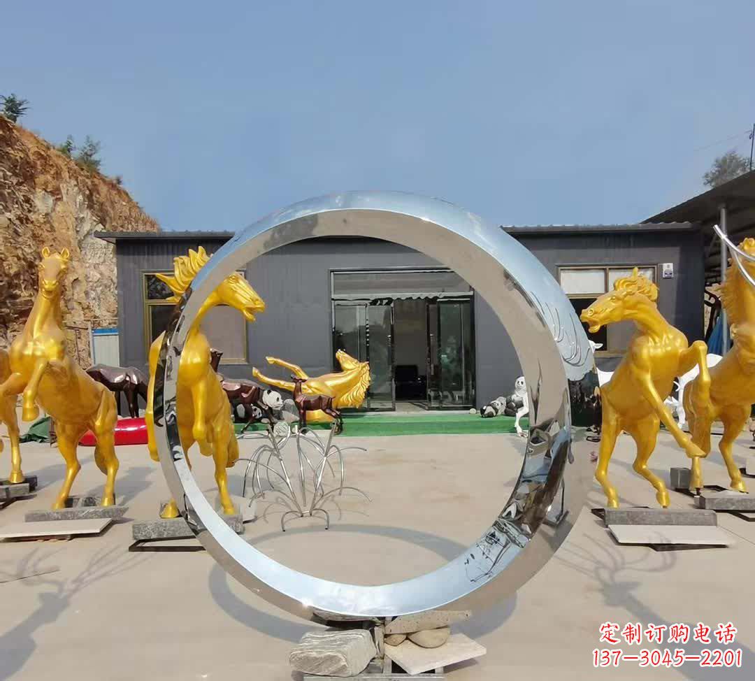 威海不锈钢圆环雕塑让景观更加精彩