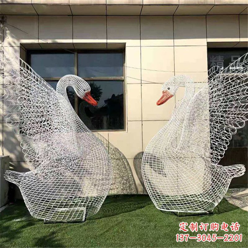 威海不锈钢展翅网格天鹅雕塑——精美而绚丽