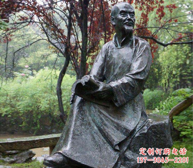 威海纪念古代名人的雕塑