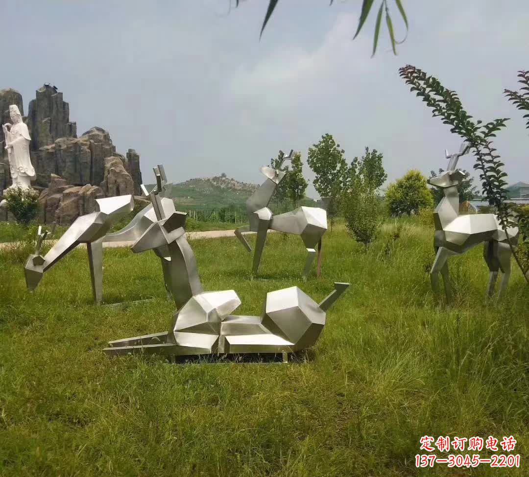 威海草坪不锈钢锻造小鹿雕塑