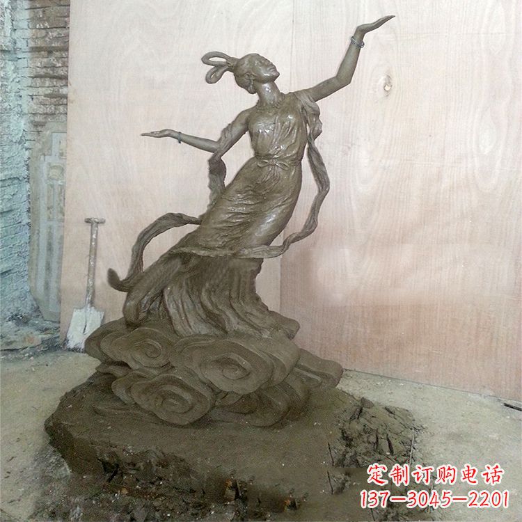 威海“传说中的嫦娥——嫦娥雕塑”