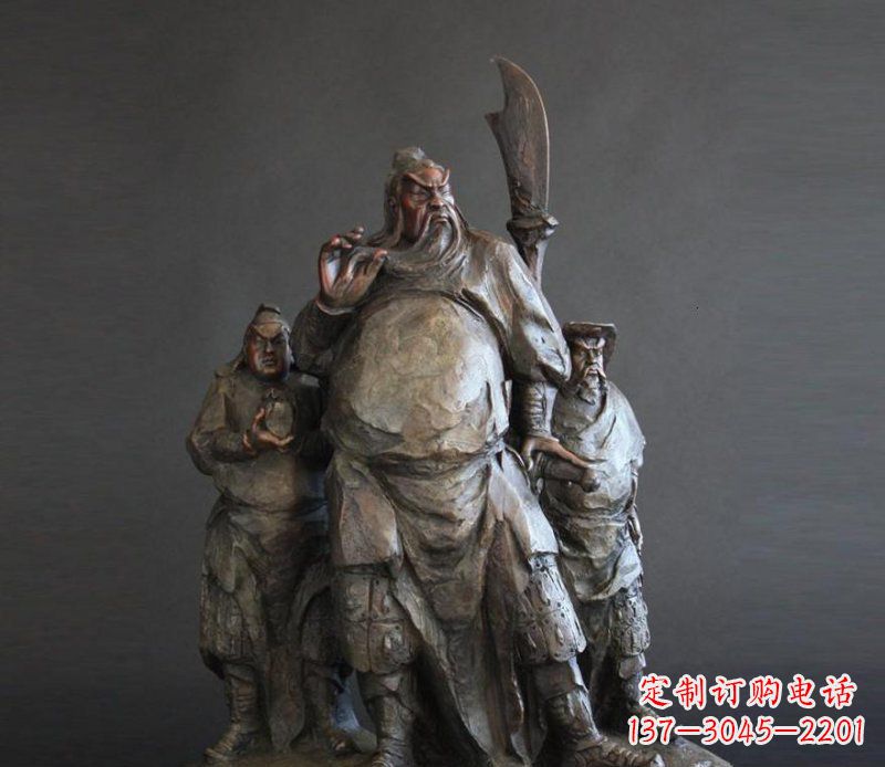 威海持刀关公招财玻璃钢仿铜雕塑 (2)