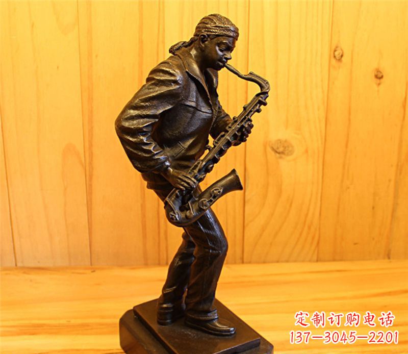 威海萨克斯雕塑娱乐场所的精灵