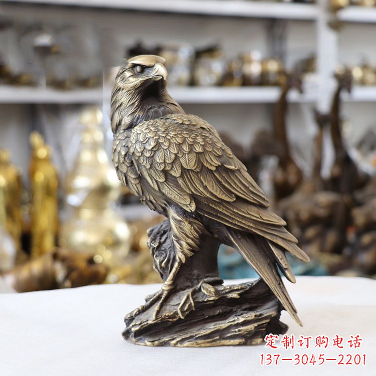 威海纯铜老鹰雕塑
