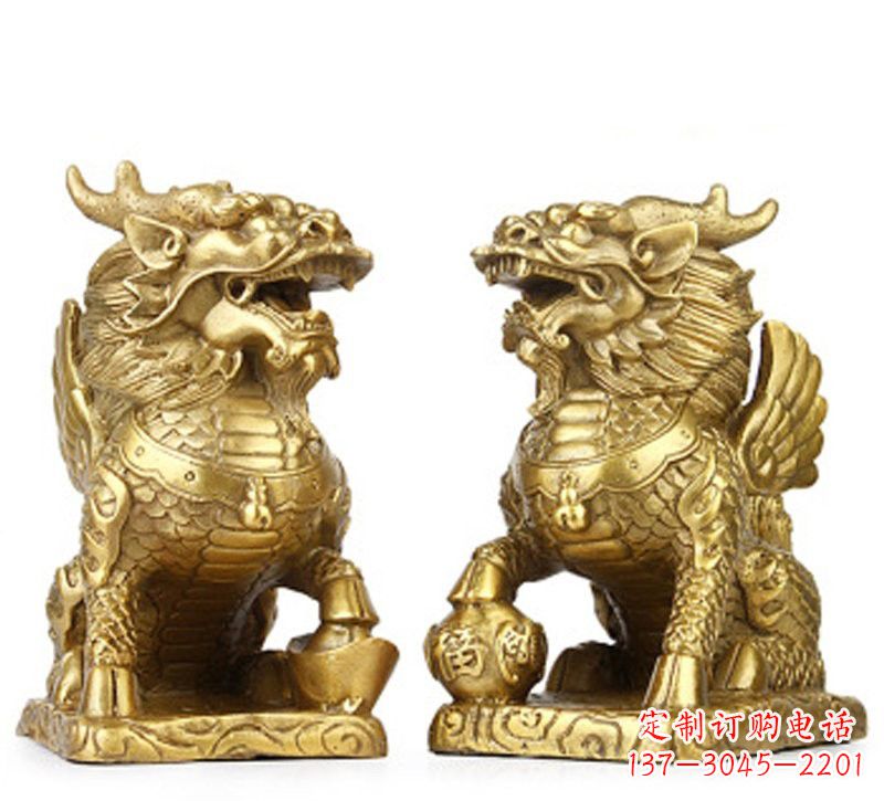 威海绚丽多彩的纯铜麒麟雕塑