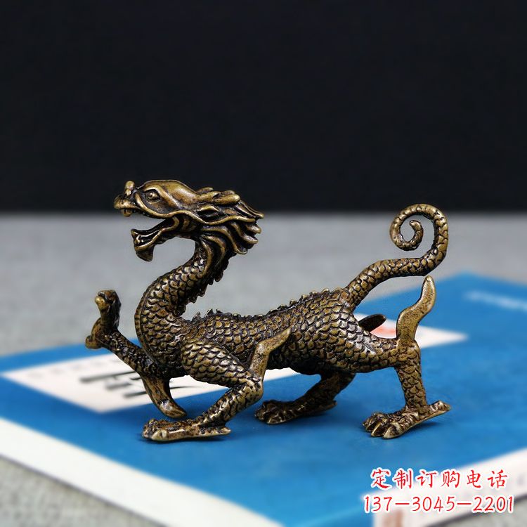 威海青龙雕塑用纯铜熔铸而成