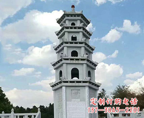 威海神秘的宝塔雕塑
