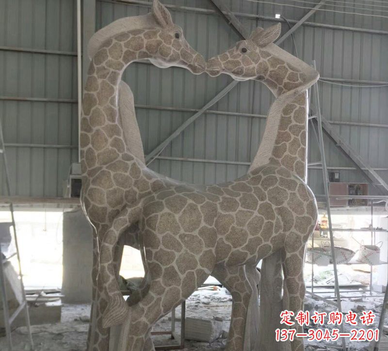 威海大理石艺术精美长颈鹿雕塑