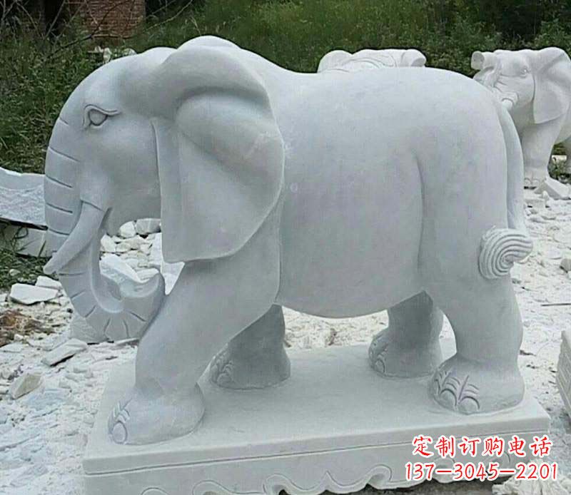 威海精雕细琢的大理石大象雕塑