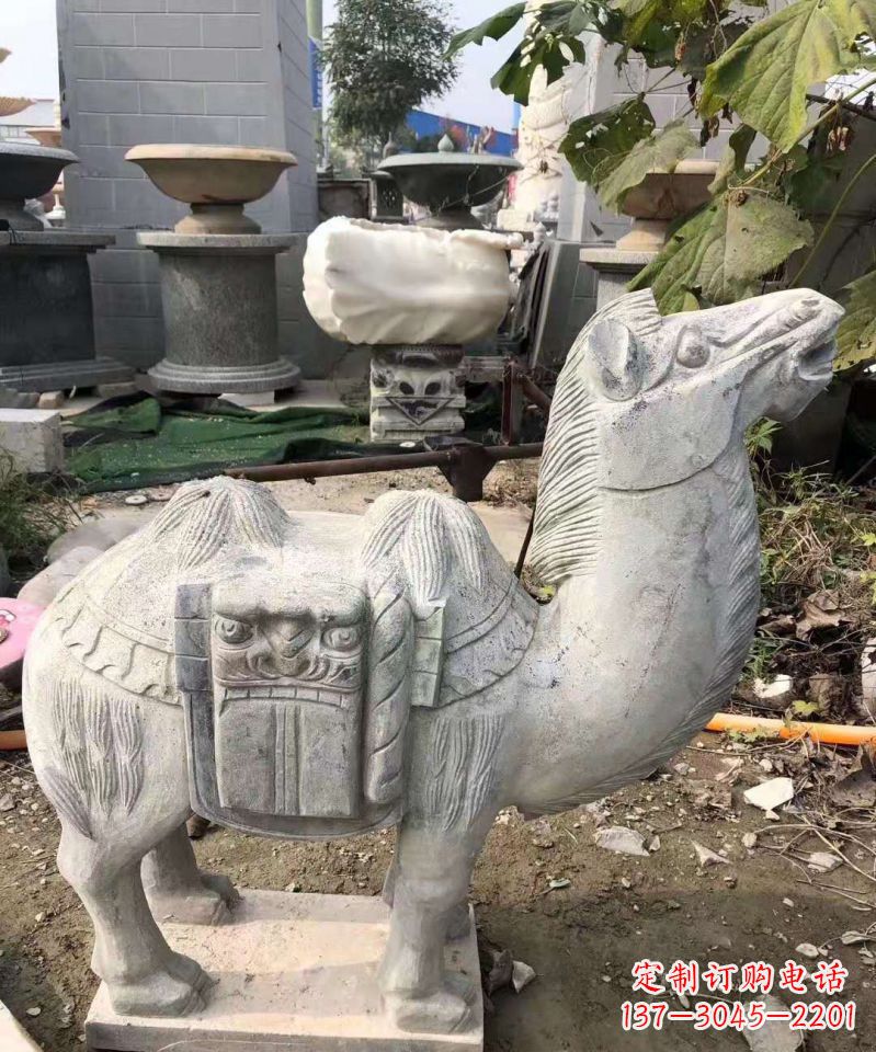 威海精美大理石骆驼雕塑