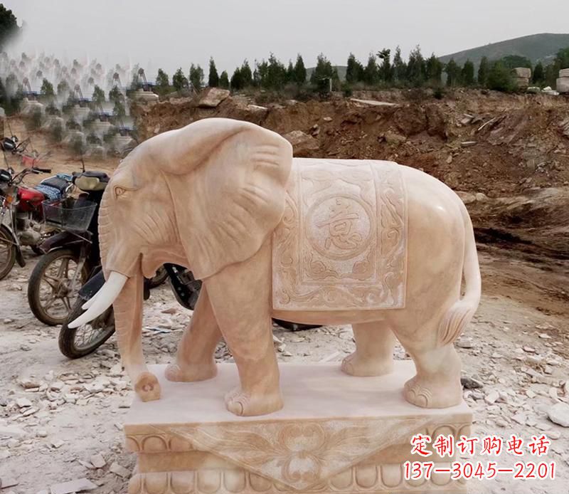 威海优雅大象大理石雕塑