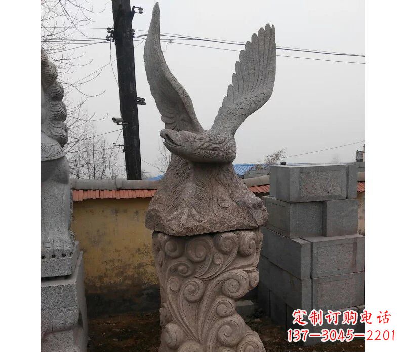 威海绚丽振翅的大理石雄鹰雕塑