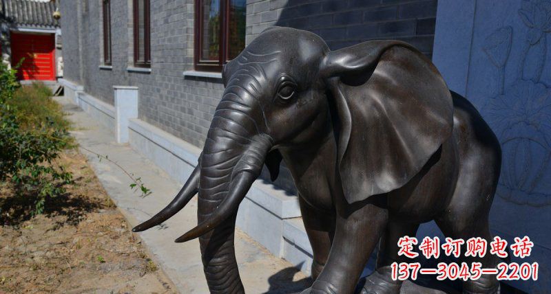 威海优雅大象铜雕