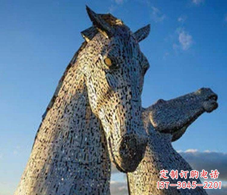 威海大型不锈钢抽象马雕塑