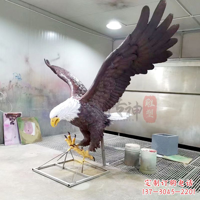 威海优雅老鹰雕塑