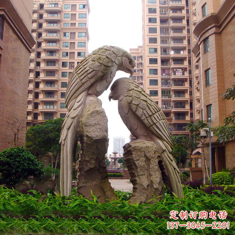威海精美石雕鹦鹉雕塑