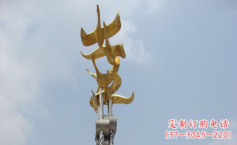 威海大雁不锈钢雕塑—梦想之羽