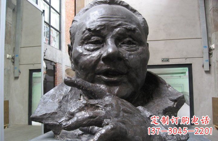 威海邓小平铜雕塑——传承中国传统文化