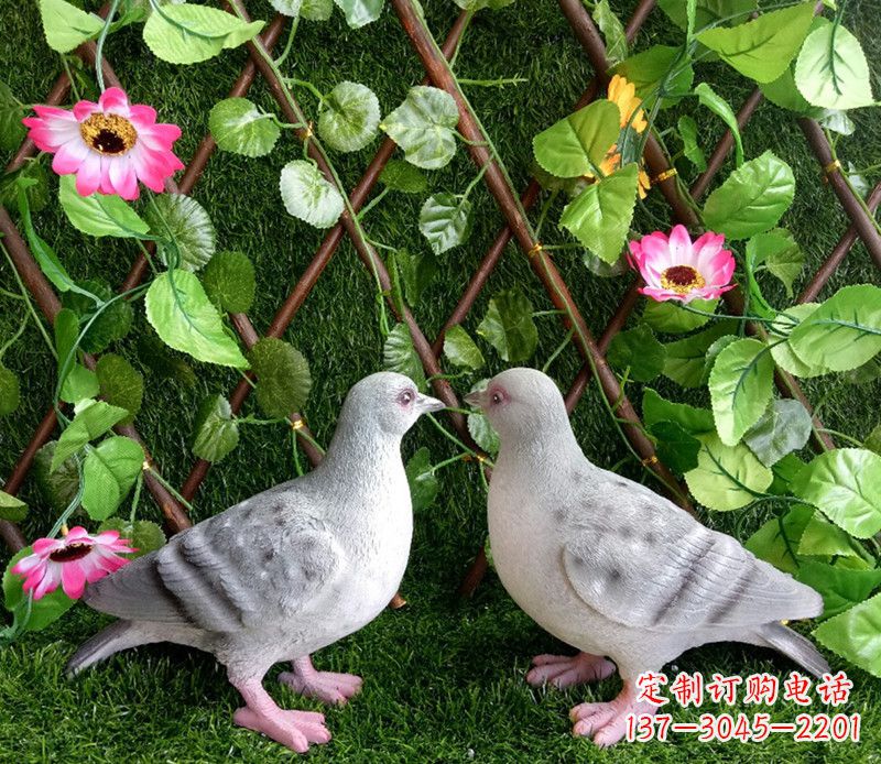 威海传递和平与美好的和平鸽雕塑