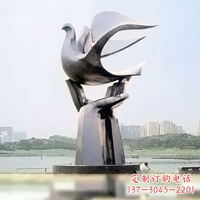 威海精美鸽子雕塑