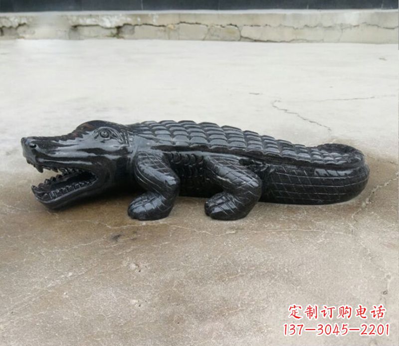 威海经典鳄鱼景观石雕